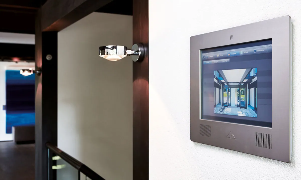 Qualität - Türsprechstation mit Smart-Home Panel · Finke Elektrotechnik GmbH & Co.KG